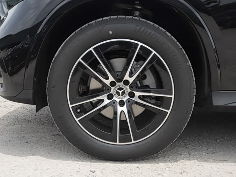 2026�� �Ŀ� GLC 260 L 4MATIC ������