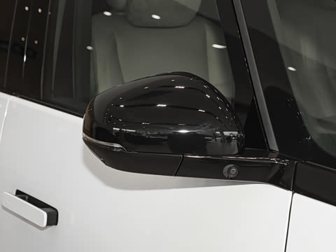 2025�� Ultra ���ܻ��°�