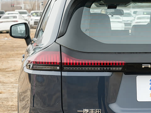 2026�� 2.0L ����������