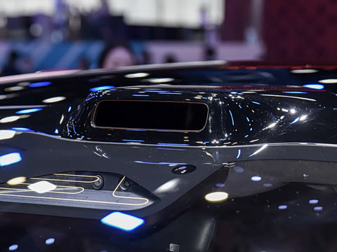 2025�� ���� ����Ultra (896�߼����״