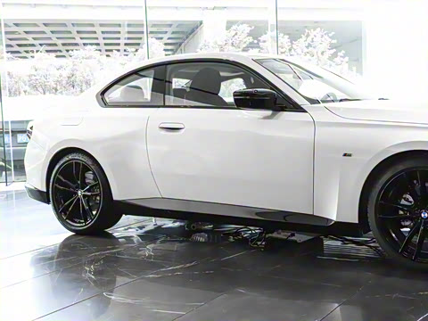 2025�� 225i M�˶���ҹ��װ