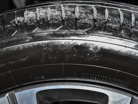 2025�� �Ŀ�  2.0T PHEV ����200��������� 6��