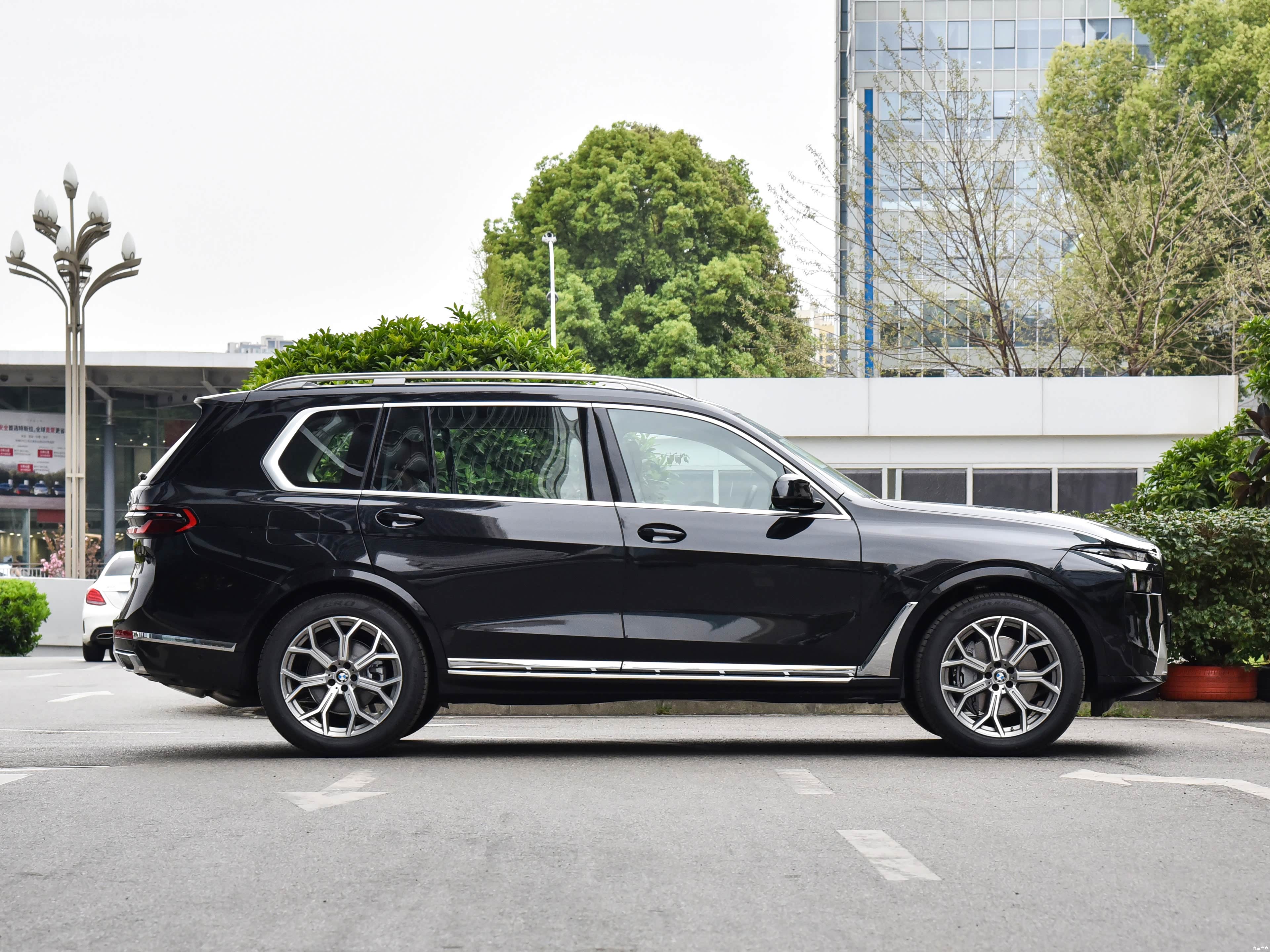 BMW X7, миниатюра 8