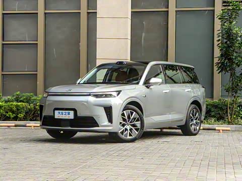 2025�� Ǭ�� UItra 6��