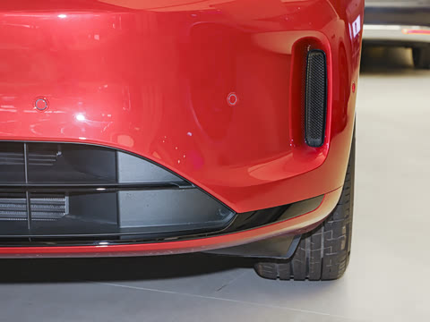 2025�� ����   Ultra ������