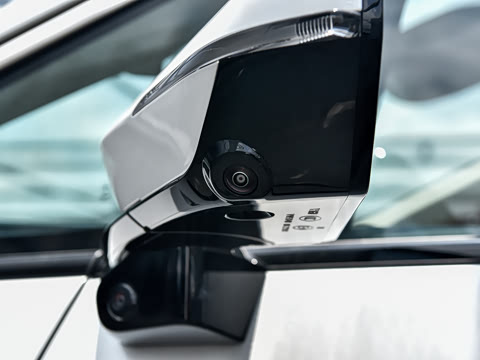 2026�� PHEV L Pro