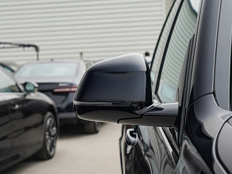 2026�� �Ŀ� xDrive 40Li M�˶���ҹ��װ