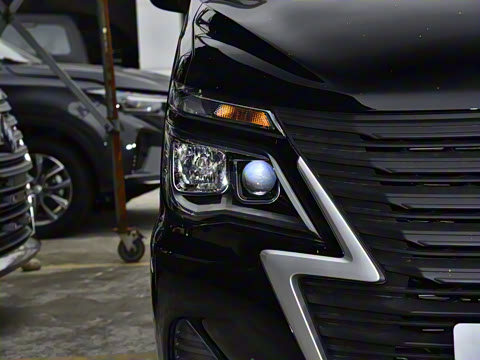 2025�� M5 1.6L ��׼��7��CNG