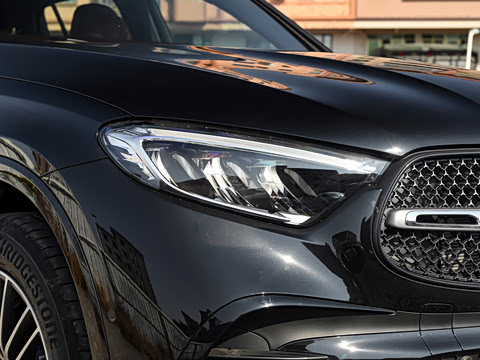 2026�� GLC 300 L 4MATIC ������ 7��