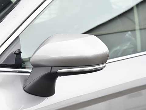 2026�� ˫�� 2.0HE ��Ӣ��