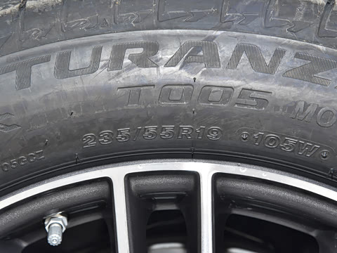 2026�� GLC 300 L 4MATIC ������ 5��