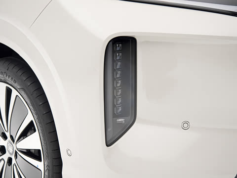 2026�� ���� 585kW ����������