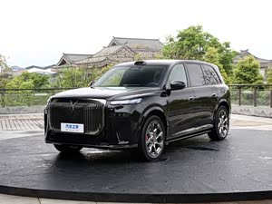 岚图泰山欢迎到店垂询 售价37.99万元起