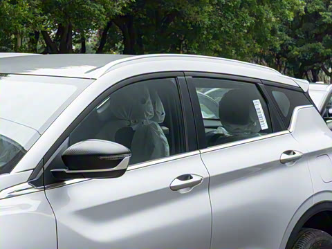 2025 ԽL 1.5TD DCT Խ