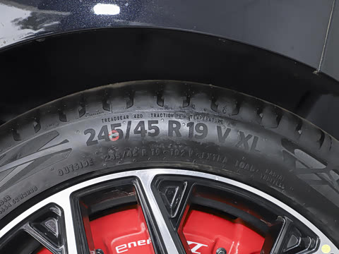 2025�� ���� 650MaxѲ����