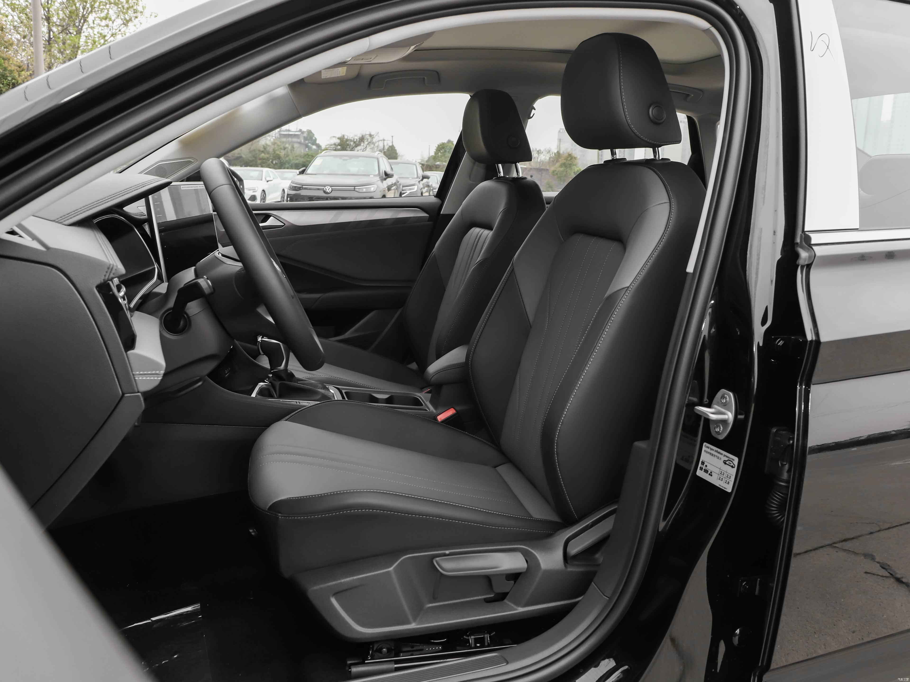 Volkswagen Sagitar, миниатюра 22