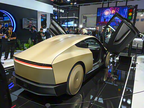 2025�� ������