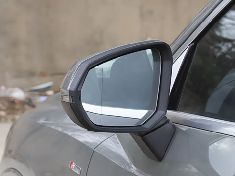 2026�� quattro 45�����ذ� 40TFSI ʱ�ж�����