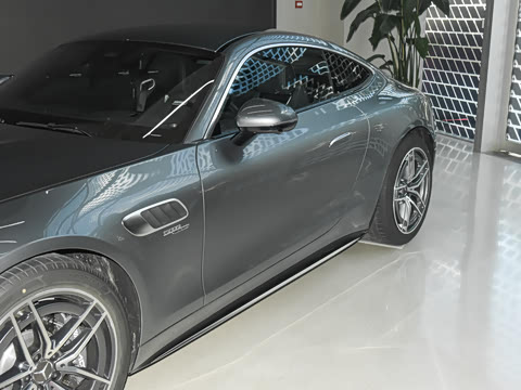 2026�� AMG GT 50 