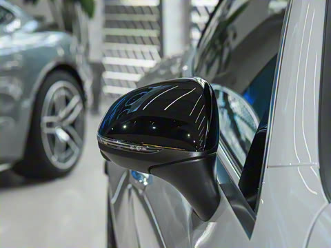 2025 AMG CLE 53 4MATIC+ ܳ