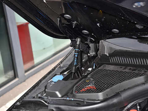 2026�� �Ŀ� 530Li ������ M�˶���װ