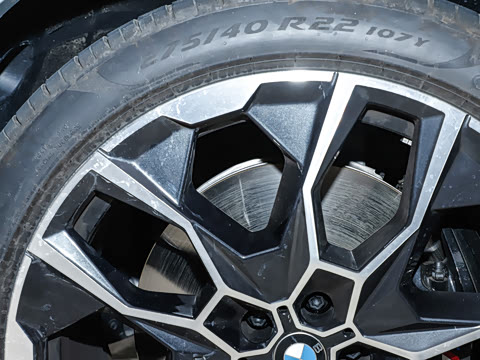 2024�� xDrive40i ������M�˶���װ