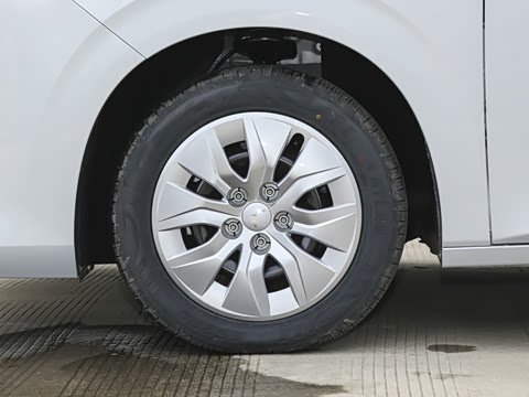 2025�� 1.5T 6MT ������