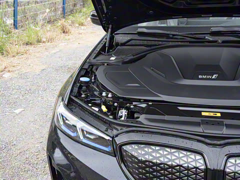 2026�� eDrive 40 L ��ҹ�˶���װ