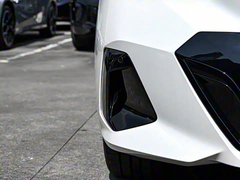 2026�� eDrive 40L M�˶���װ