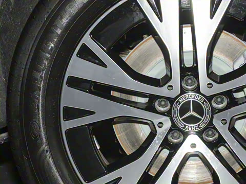 2025�� �Ŀ� GLA 220