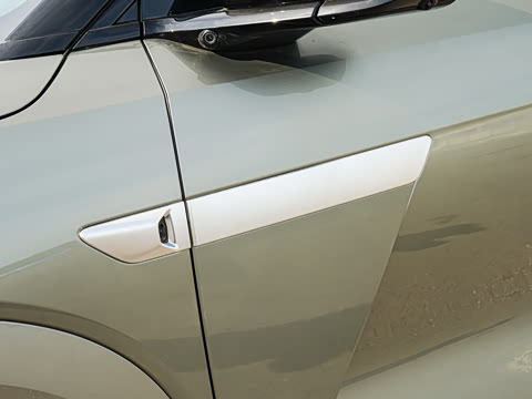 2025�� DM 215KM�����״��콢��