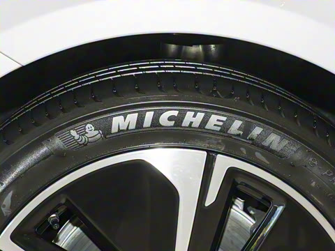 2025�� 100kWh Touring