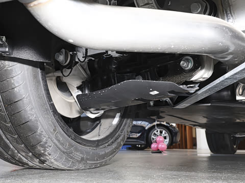 2026�� �Ŀ� xDrive 40Li M�˶���ҹ��װ