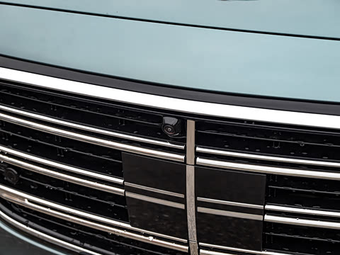 2026�� E 300 L ������
