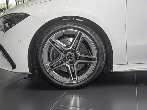 2025�� �Ŀ� CLA 200