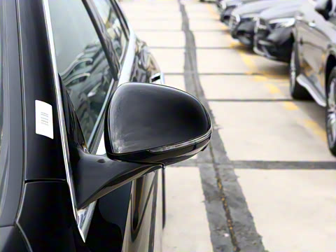 2026�� E 300 L �����