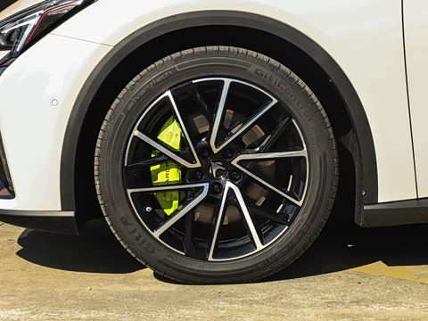 2025�� �Ŀ� 560MAX 185kW