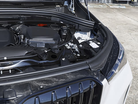 2025�� xDrive25Li M�˶���ҹ��װ