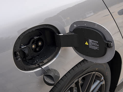 2026�� EV �Ǽݰ� 705KM���������