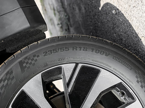2026�� �Ŀ� ̽��L 300TSI ������Ӣ
