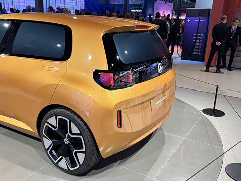 2025�� ������