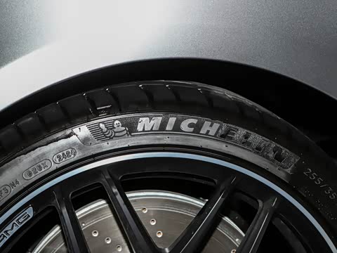 2025�� AMG CLA 45 S 4MATIC+