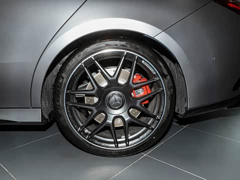 2025�� AMG CLA 45 S 4MATIC+