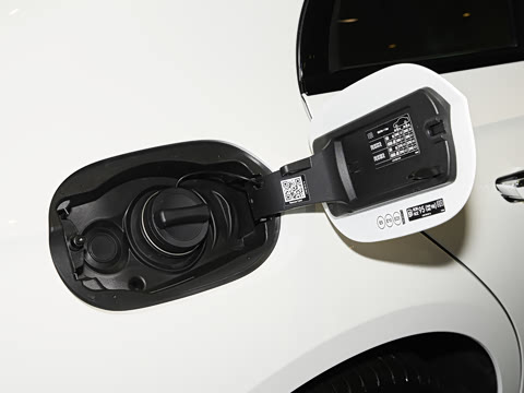 2026�� E 300 �������˶���