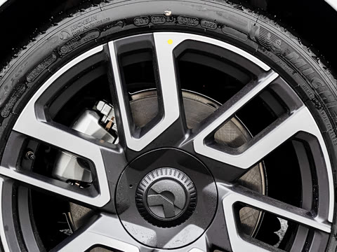 2026�� ��Ȼ�澳�� 100kWh Touring