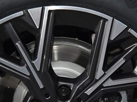 2026�� 225L M�˶���װ