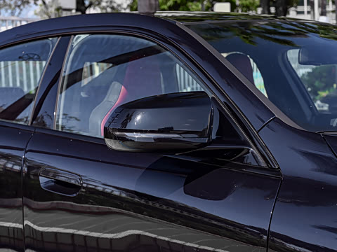 2026�� M235L