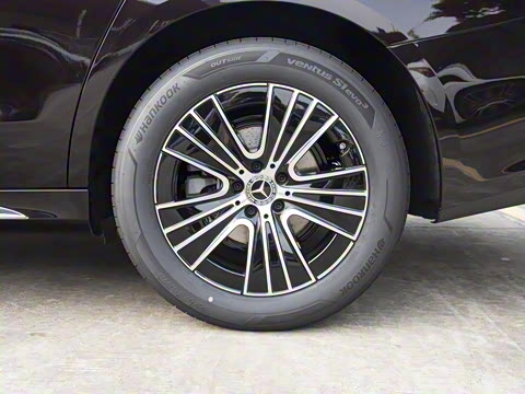 2025�� �Ŀ� E 260 L