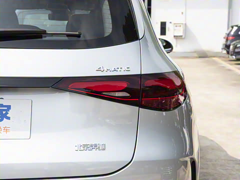 2025�� �Ŀ� GLC 260 L 4MATIC ������