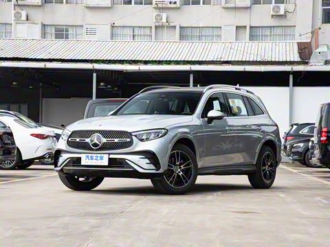 2025�� �Ŀ� GLC 260 L 4MATIC ������